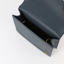 Load image into Gallery viewer, Scalp Bag